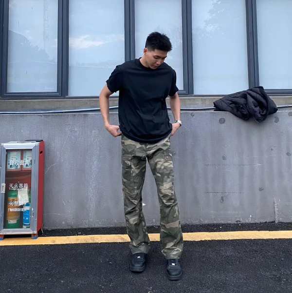 Men's Camouflage Cotton Pants Baggy Patched Bellow Pocket Zipper Fly Design Casual Mid-Waist Lightweight Pant for Men - Image 4